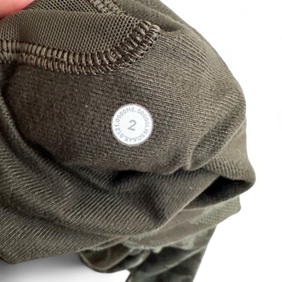 Lululemon Dark Green Camo “Ready to Rulu” Heritage Highwaisted Jogger Women Sz 2 - Picture 10 of 11